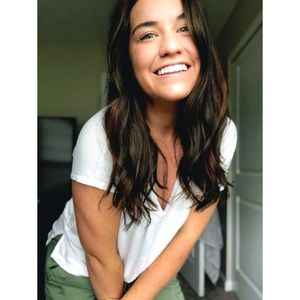 Meet your Posher, Courtney